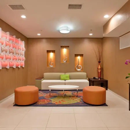 Holiday Inn Express & Suites St Louis Airport By Ihg-3
